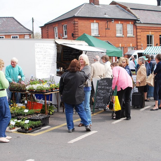 Aylsham Farmers Market, Market Place, Aylsham, Broadland, Norfolk | Aims to provide you with local produce at good prices, helping you reduce your food miles as well as your petrol bill! | aylsham, market, place, broadland, norfolk, farmers, monthly