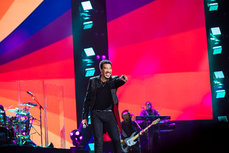 Lionel Richie at Holkham, Holkham Hall, Norfolk | Lionel Richie's love affair with the UK continues as he announces his return to the UK for long awaited 2018 summer tour. | Music, Lionel Richie, Concert