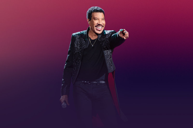 Lionel Richie at Holkham, Holkham Hall, Norfolk | Lionel Richie's love affair with the UK continues as he announces his return to the UK for long awaited 2018 summer tour. | Music, Lionel Richie, Concert