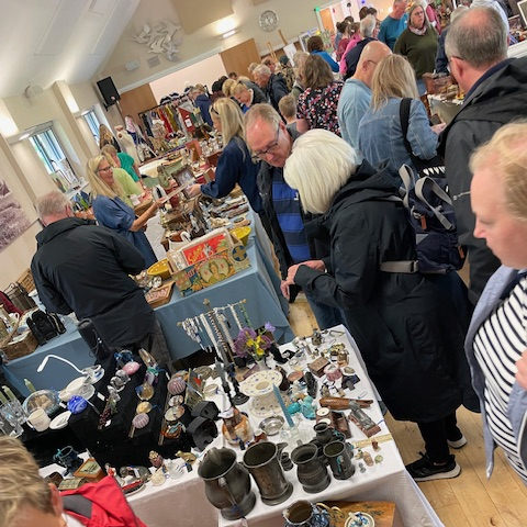 Thornham Antique & Vintage Fairs, Thornham Village Hall, Thornham Village Hall, High Street, Thornham, Norfolk, PE36 6LX | Quality, interesting and unusual items from local enthusiasts. | Antiques vintage collectables kitchenalia furniture local items books jewellery paintings pottery glass china