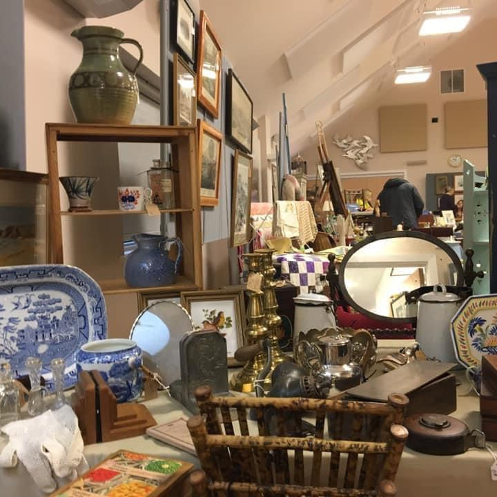 Thornham Antique & Vintage Fairs, Thornham Village Hall, Thornham Village Hall, High Street, Thornham, Norfolk, PE36 6LX | Quality, interesting and unusual items from local enthusiasts. | Antiques vintage collectables kitchenalia furniture local items books jewellery paintings pottery glass china