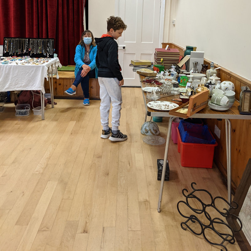 Snettisham Fleamarket, Snettisham Memorial Hall, Old Church Rd, Snettisham, Norfolk, PE31 7LX | An eclectic mix of antiques, vintage and retro plus collectables and curios - Christmas Shopping Opportunity! | Vintage, Antique, Retro, Collectables,